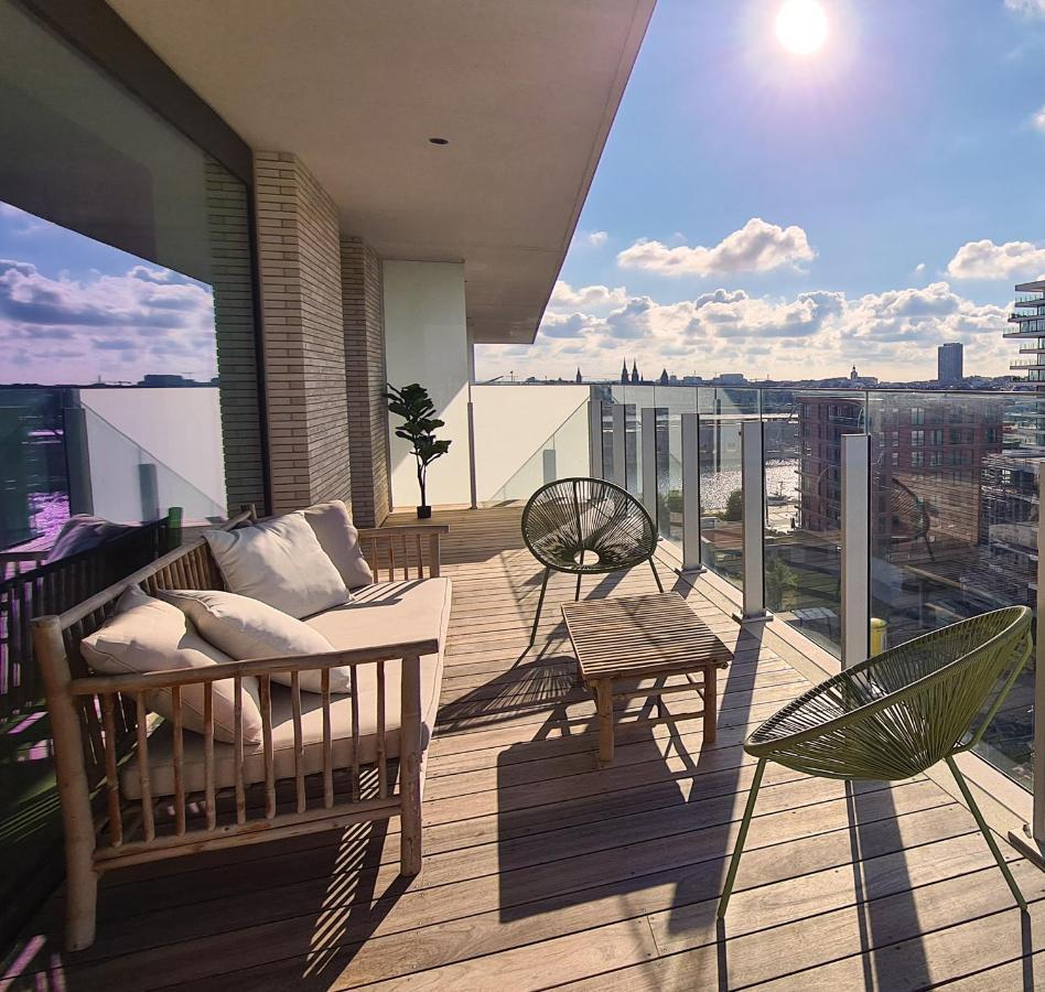 Central Park Tower Sea View Residence With Pool And Gym Остенде Екстериор снимка